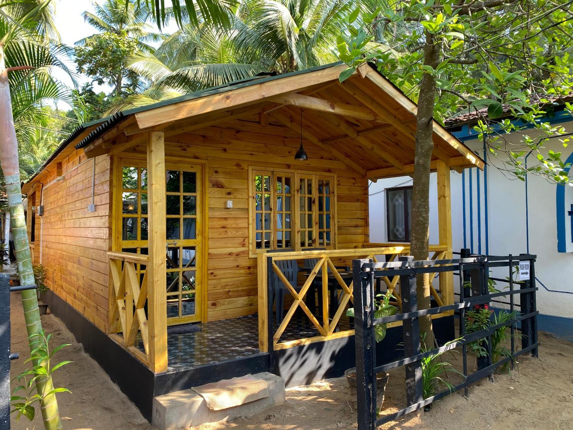 Chill Out Jasmine Restaurant Bar Rooms Palolem Buitenkant foto